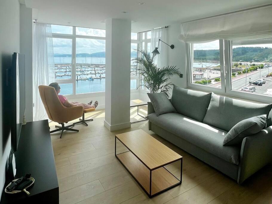 Malecon 47 Apartamento Reformado En Primera Linea Apartment Muxia Luaran gambar